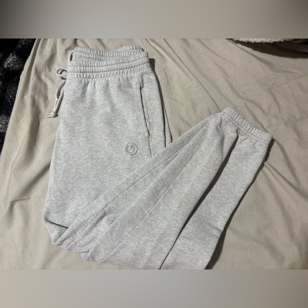 VS PINK SWEATS